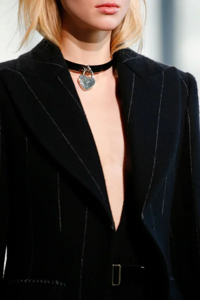 Look 40